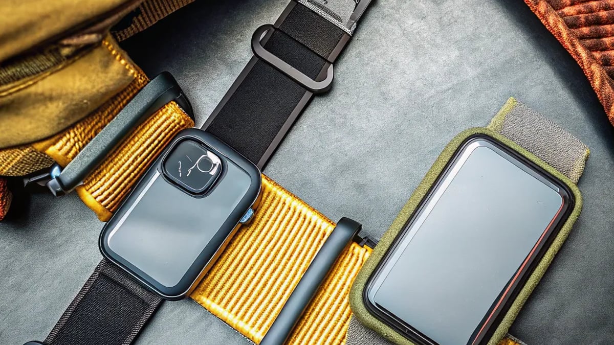 Wearable Tech for Travelers: What’s Worth It in 2025